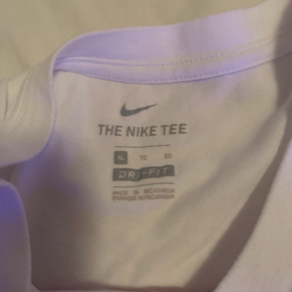 Nike Dri-Fit Tee - Picture 5 of 5